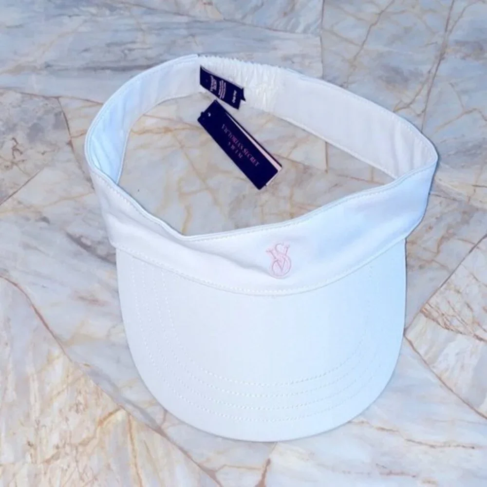 VICTORIA'S SECRET White Swim Visor‎